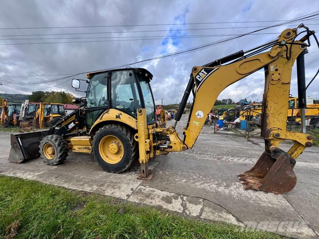 CAT 428 E لوادر ذات جرافات عكسية