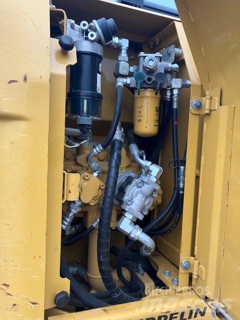CAT 311 F LRR حفارات زحافة