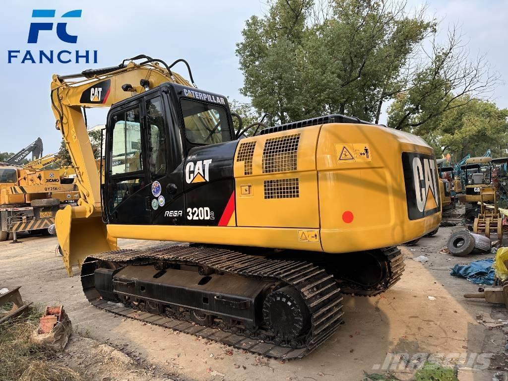 CAT CAT320D حفارات زحافة