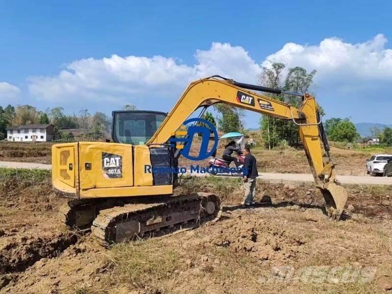 CAT 307.5 حفارات زحافة
