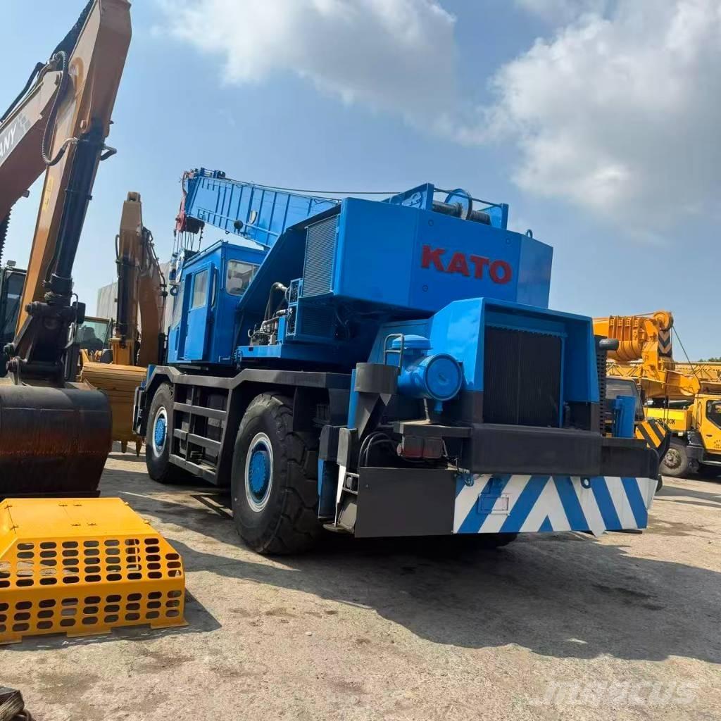 Kato KR 500-3 رافعات الطرق الوعرة