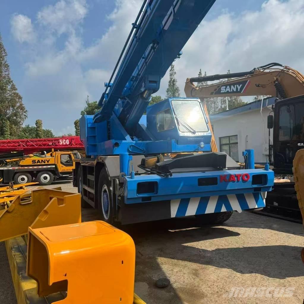Kato KR 500-3 رافعات الطرق الوعرة