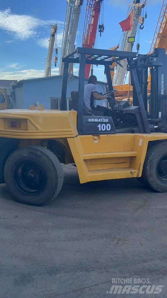 Komatsu 10 Ton شاحنات الديزل