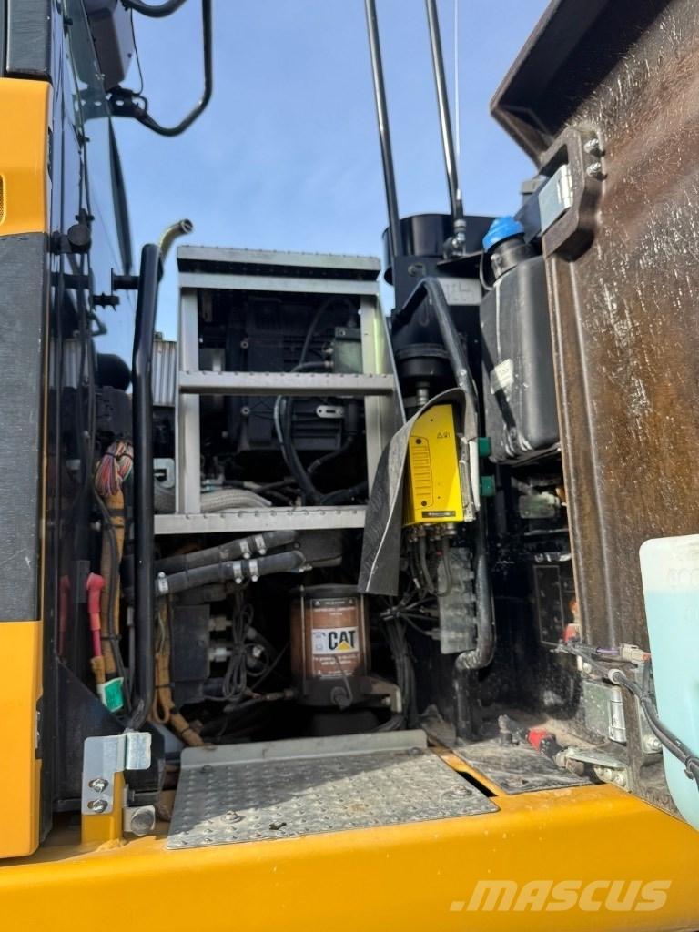 CAT 314 F حفارات بعجل