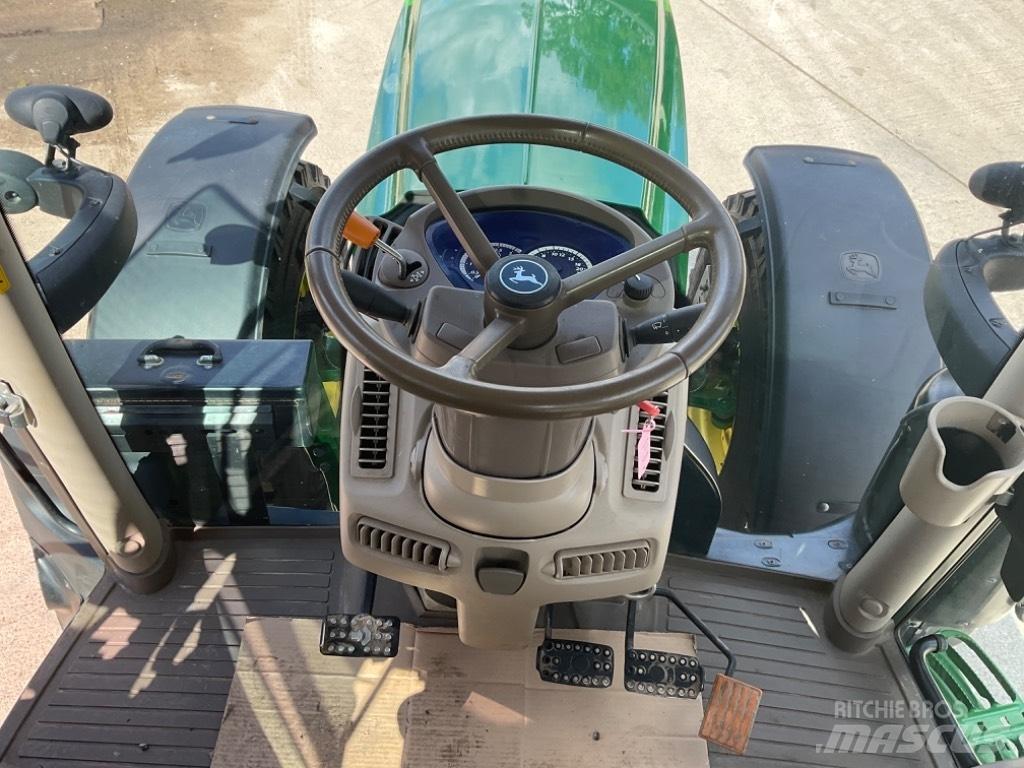 John Deere 6155 R الجرارات