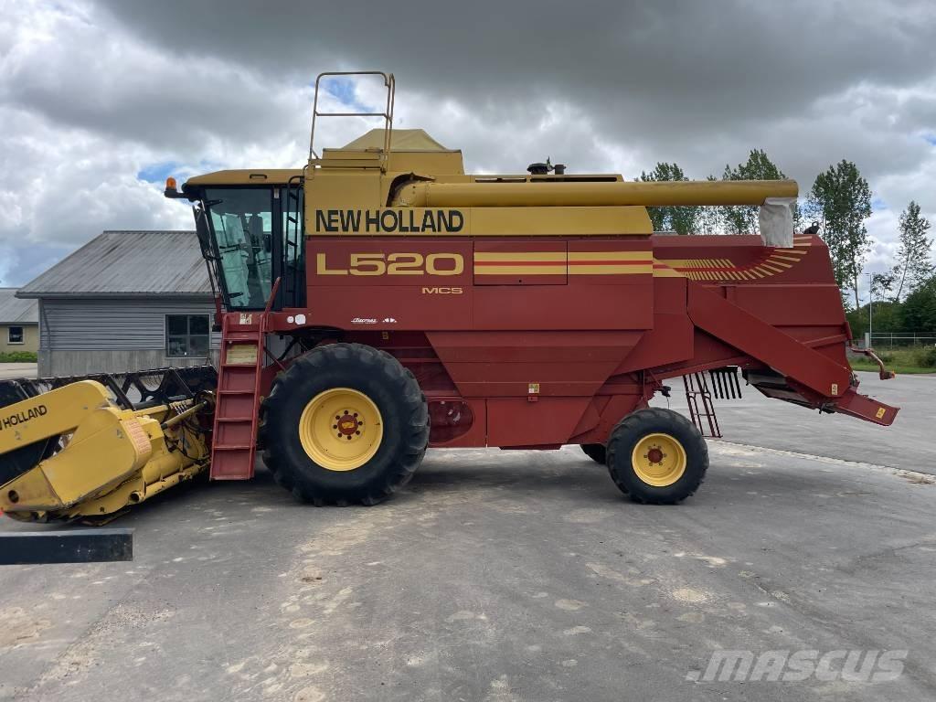 New Holland L520 حصادات