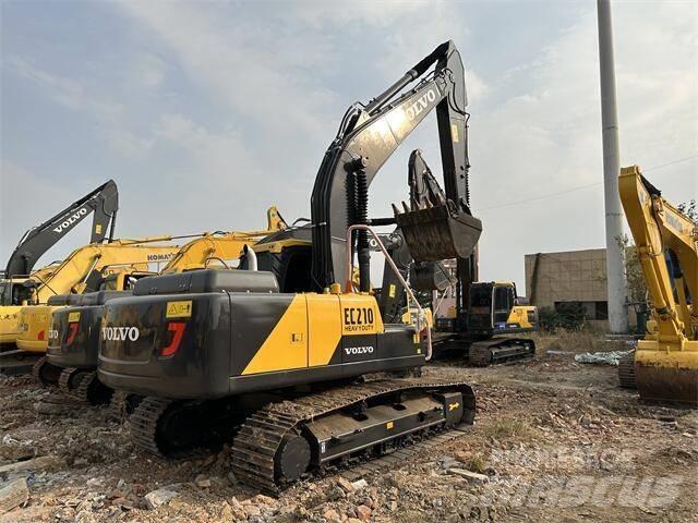 Volvo EC 210 حفارات زحافة