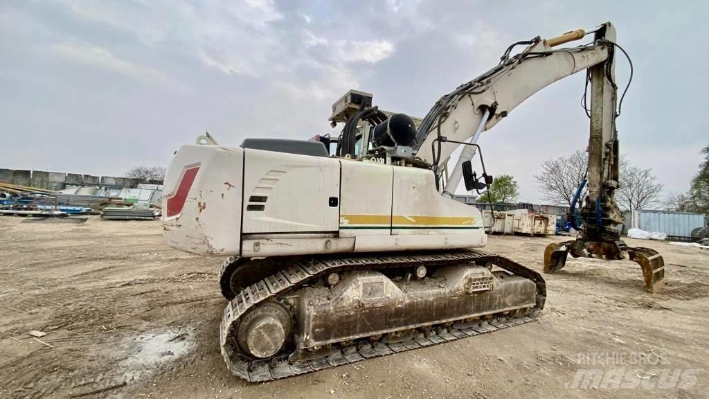 Liebherr R 924 حفارات زحافة