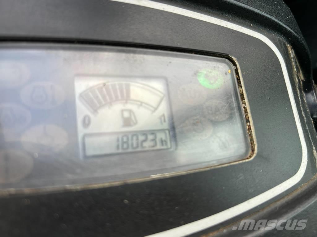 JCB 8026 CTS حفارات صغيرة أقل من 7 طن (حفارات صغيرة)