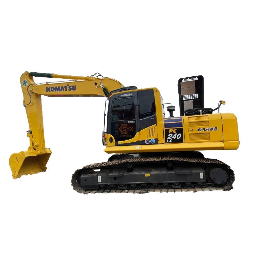 Komatsu PC 240-8 حفارات زحافة