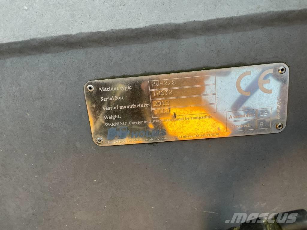 Holms Vikplog 2,8m. حراثات ونصول الجليد