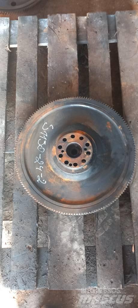 Scania R 440.   1805086 محركات
