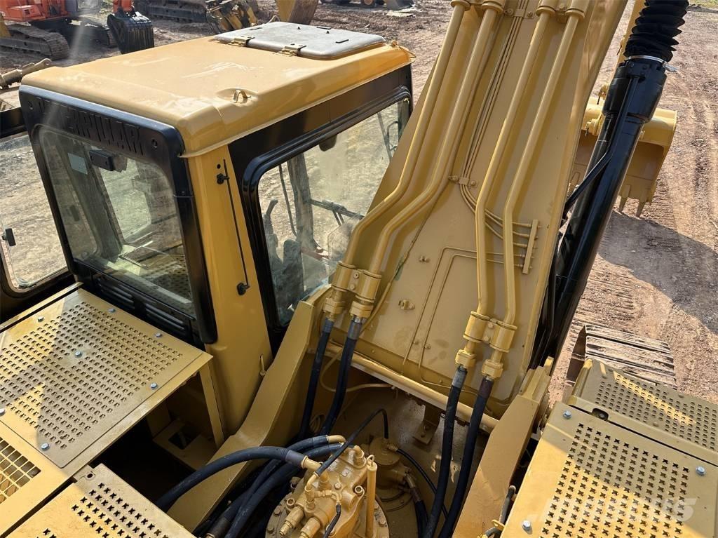CAT 330 B L حفارات زحافة