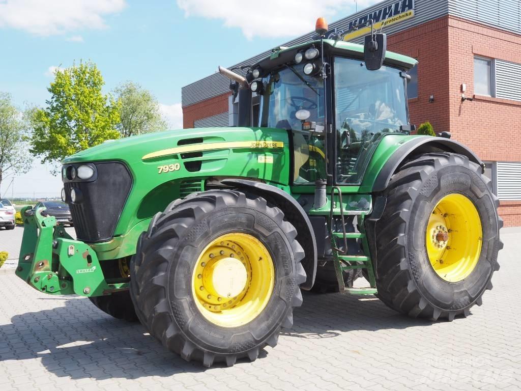 John Deere 7930 الجرارات