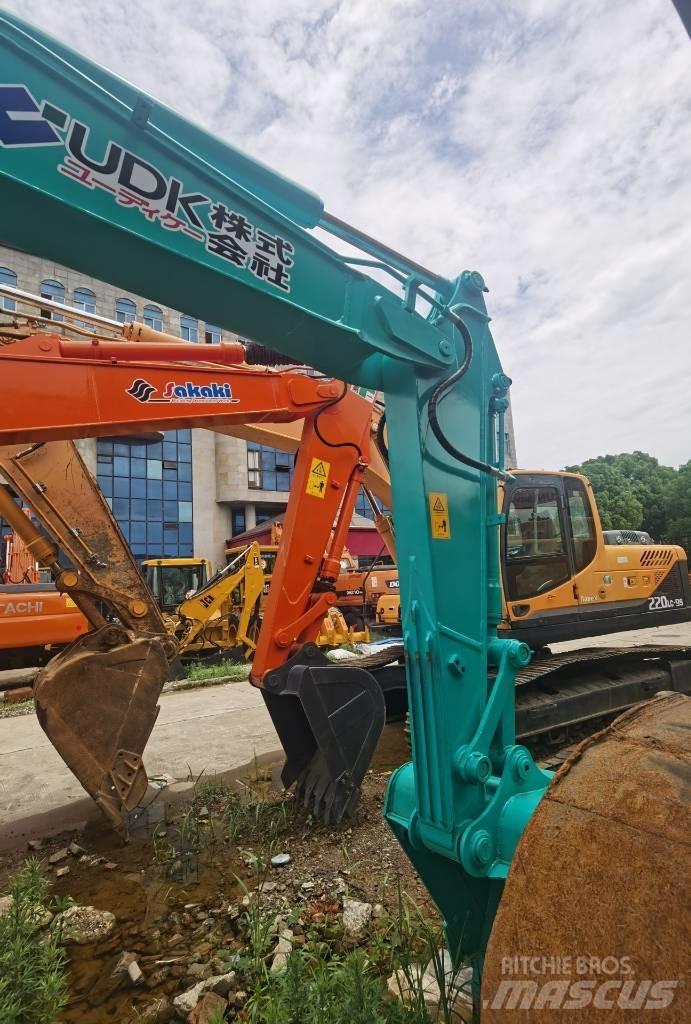 Kobelco SK 75 حفارات وسط 7 طن - 12 طن