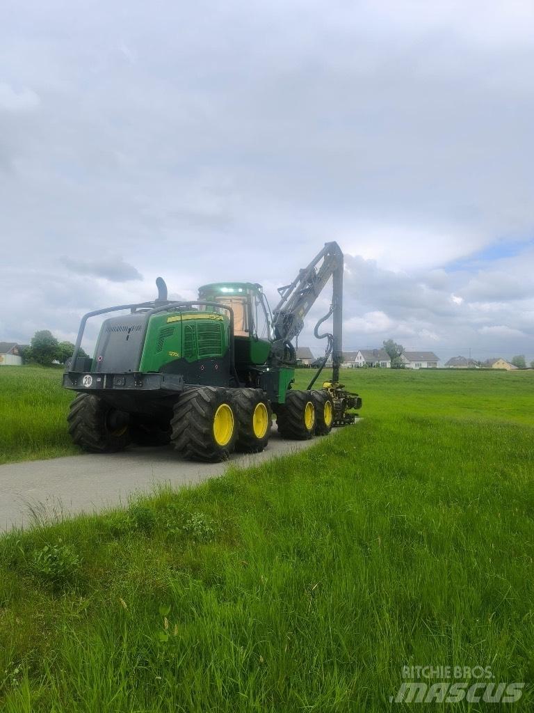 John Deere 1270G 8WD حصادات
