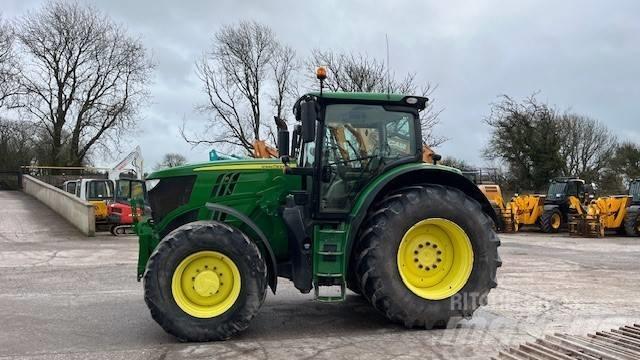 John Deere 6175 R الجرارات