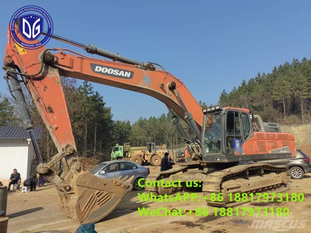 Doosan DX 420 LC حفارات زحافة