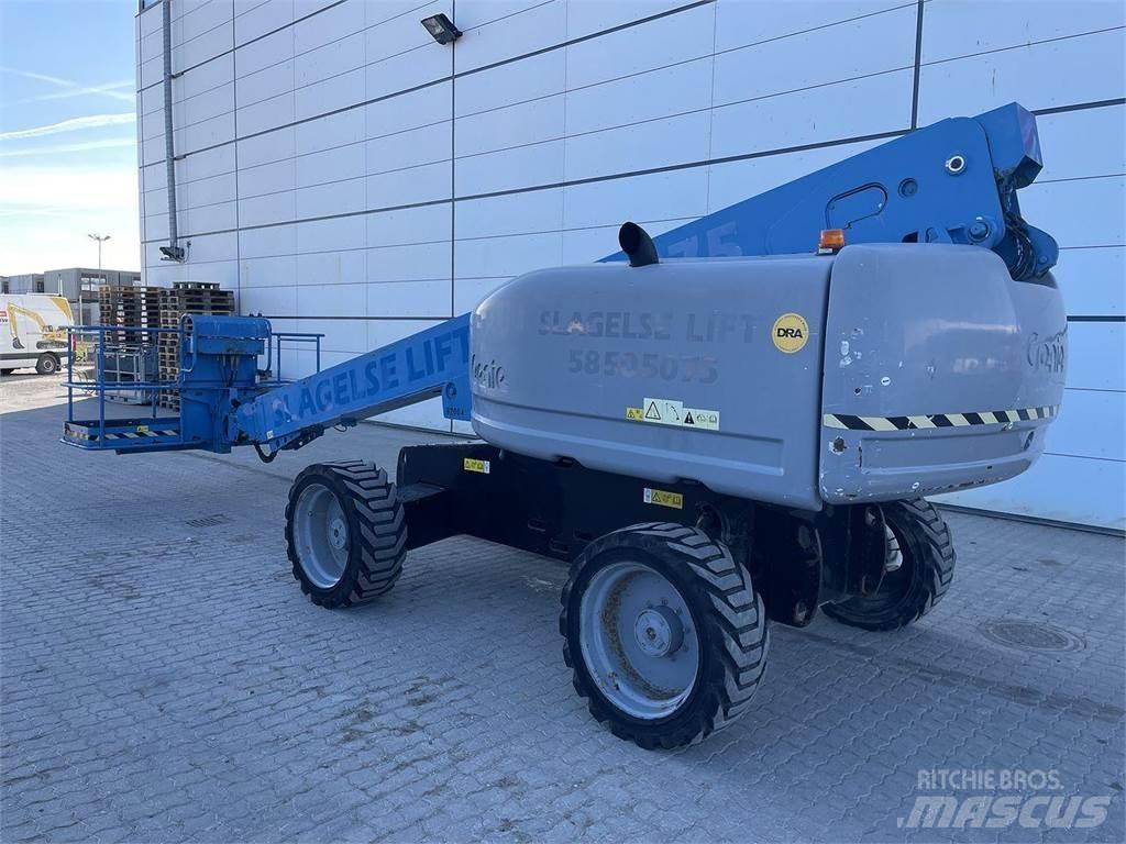 Genie S-60HC رافعات سلة مفصلية