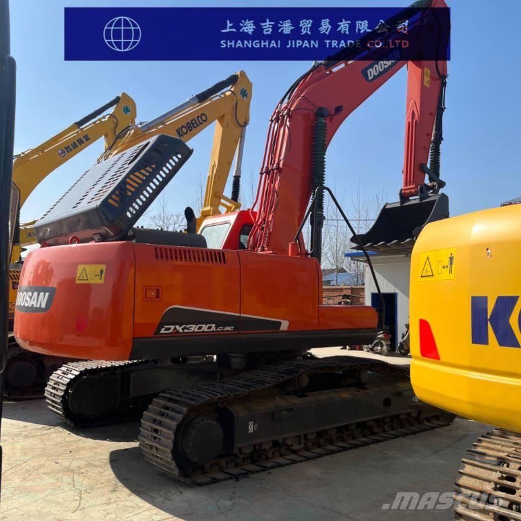Doosan DX 300 حفارات زحافة