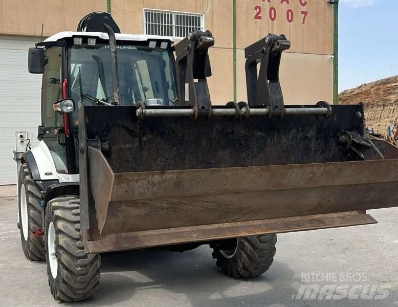 Hidromek HMK 102 B لوادر ذات جرافات عكسية