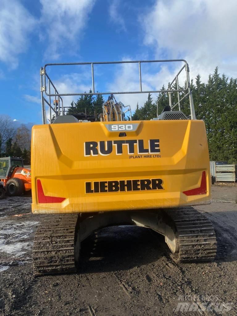 Liebherr R 930 LC حفارات زحافة