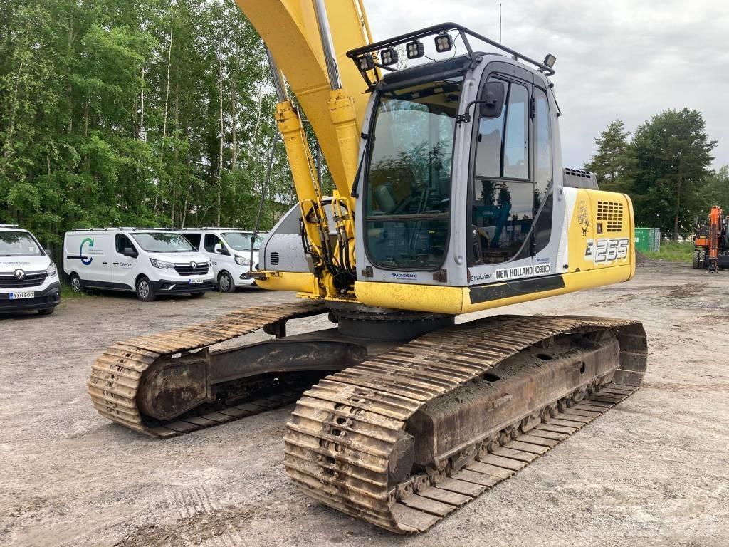 New Holland E 265 LC حفارات زحافة