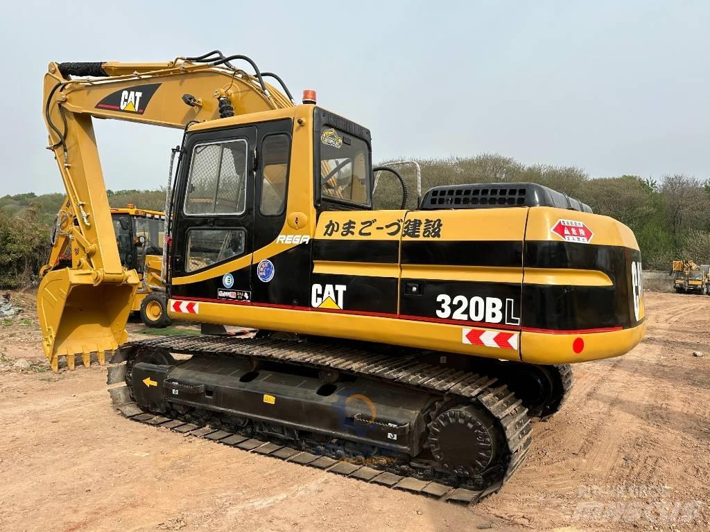 CAT 320 B L حفارات زحافة