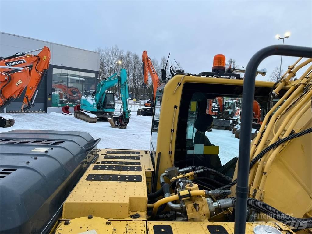 Komatsu PC210LC-8 حفارات زحافة
