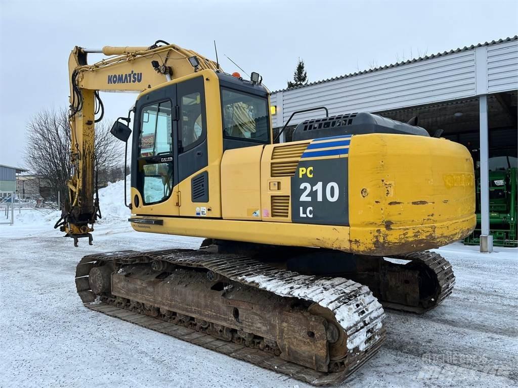 Komatsu PC210LC-8 حفارات زحافة