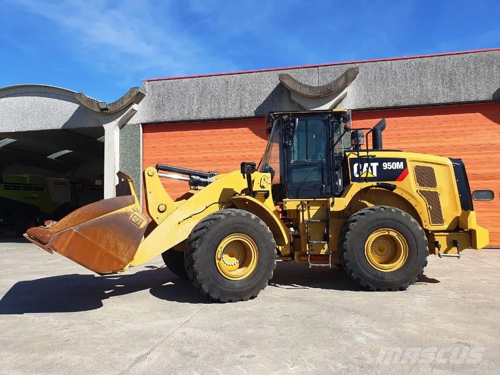 CAT 950M لوادر بعجل