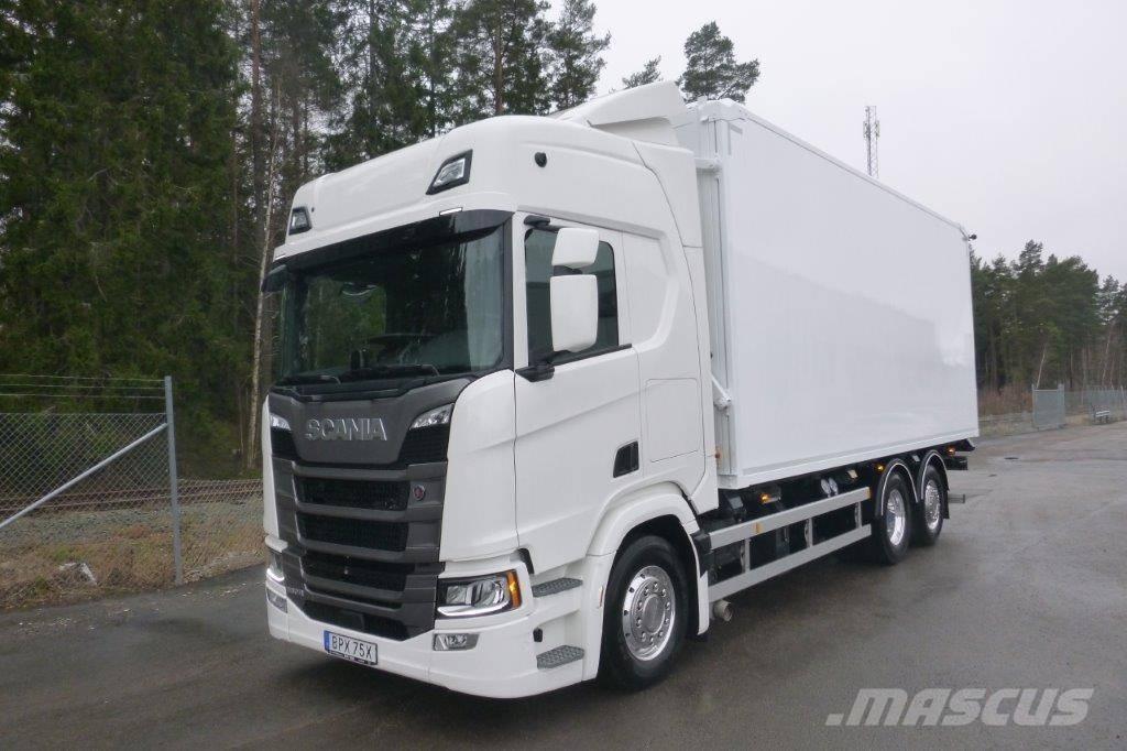 Scania R560 LB6x2*4 شاحنات نقل ألواح الخشب