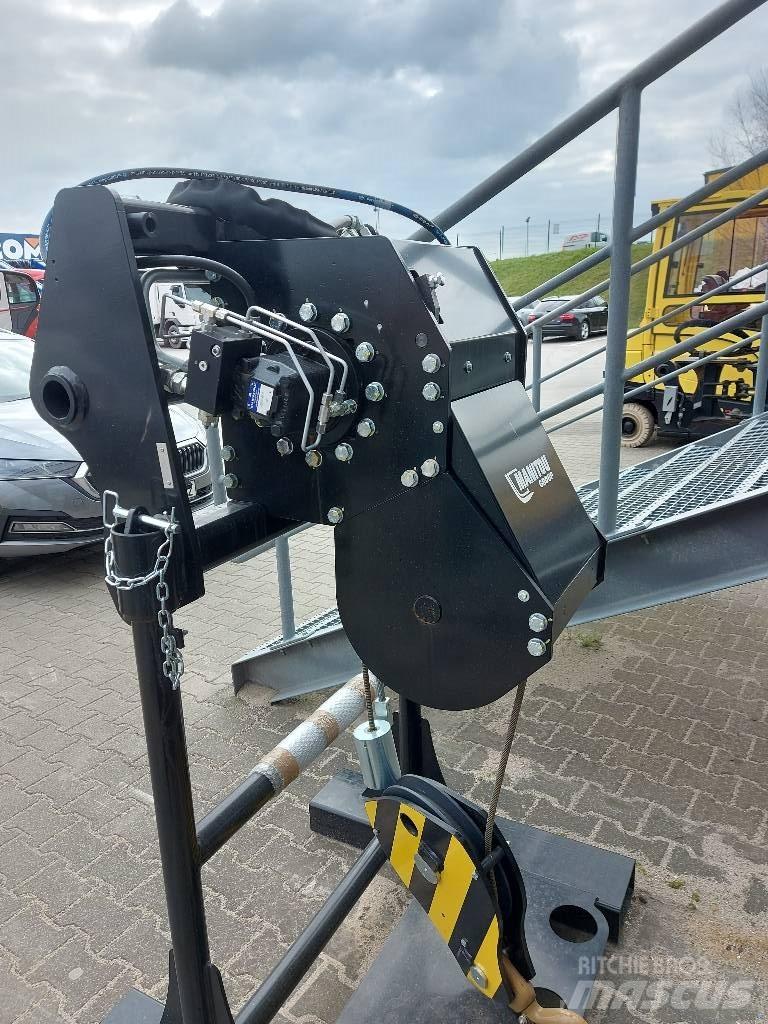 Manitou 2260 لوادر متعددة الأغراض