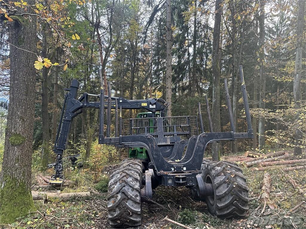 John Deere 1510G شاحنات