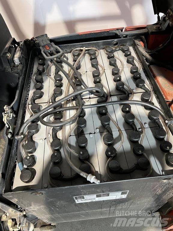 Linde E16 شاحنات ذات رافعات شوكية تعمل بالكهرباء