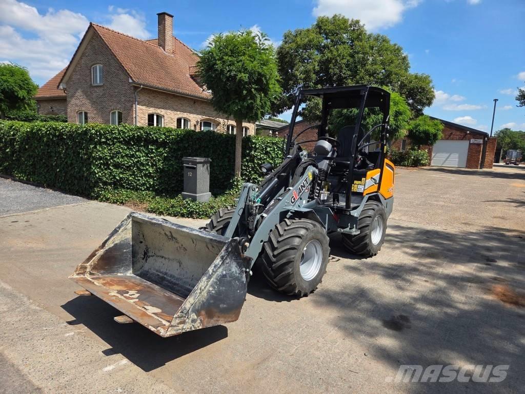 GiANT G2700HD X-TRA لوادر متعددة الأغراض