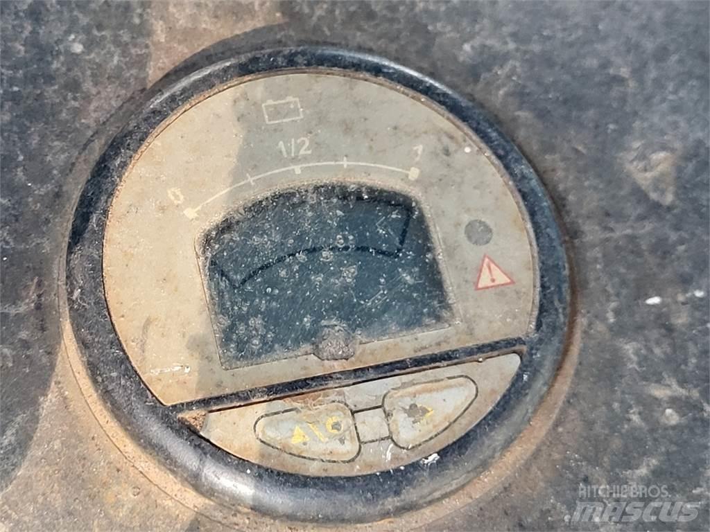Genie Z-45/25J أخرى
