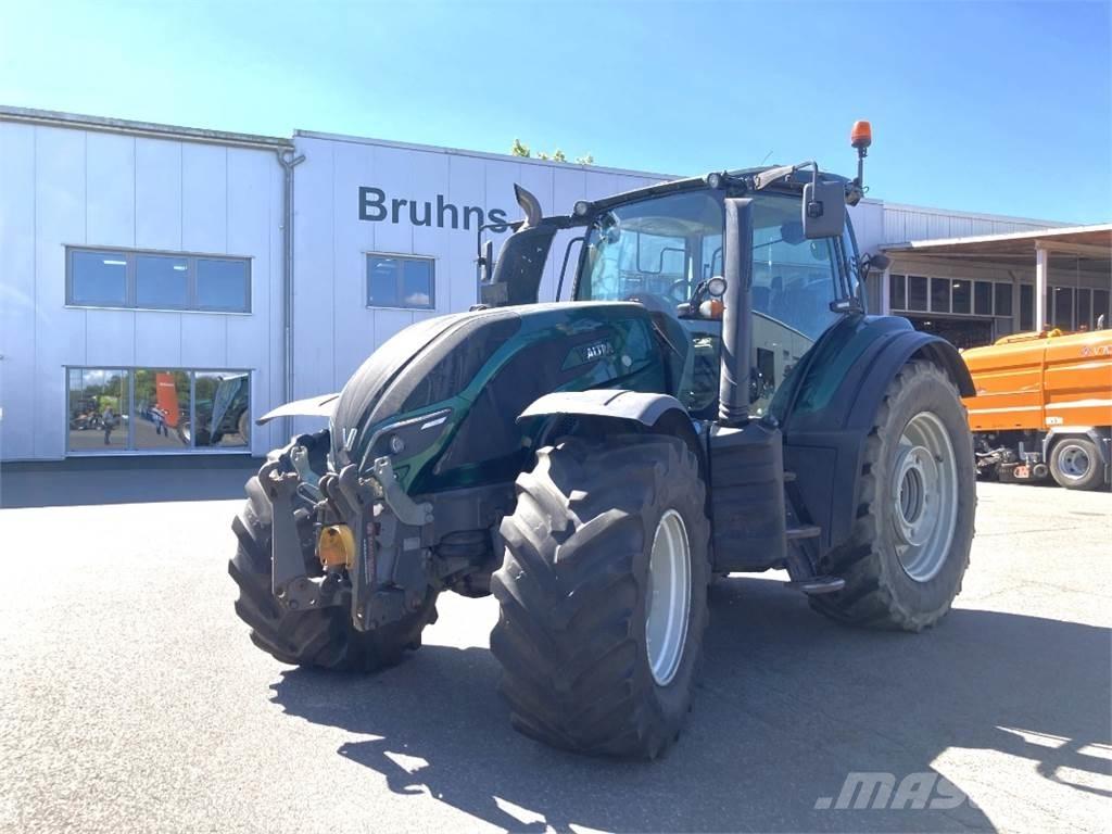 Valtra T 234 A الجرارات