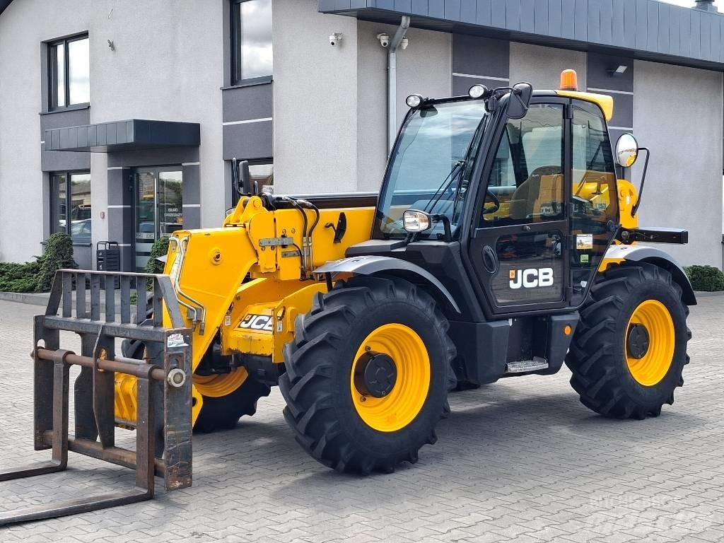 JCB 535-95 مناولات متداخلة