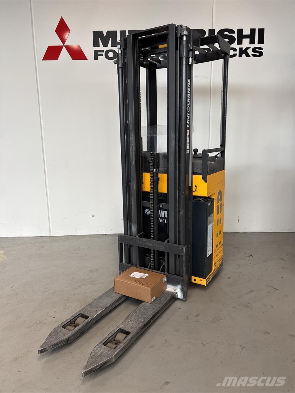 Atlet A160 شاحنات مناولة ذاتية الدفع