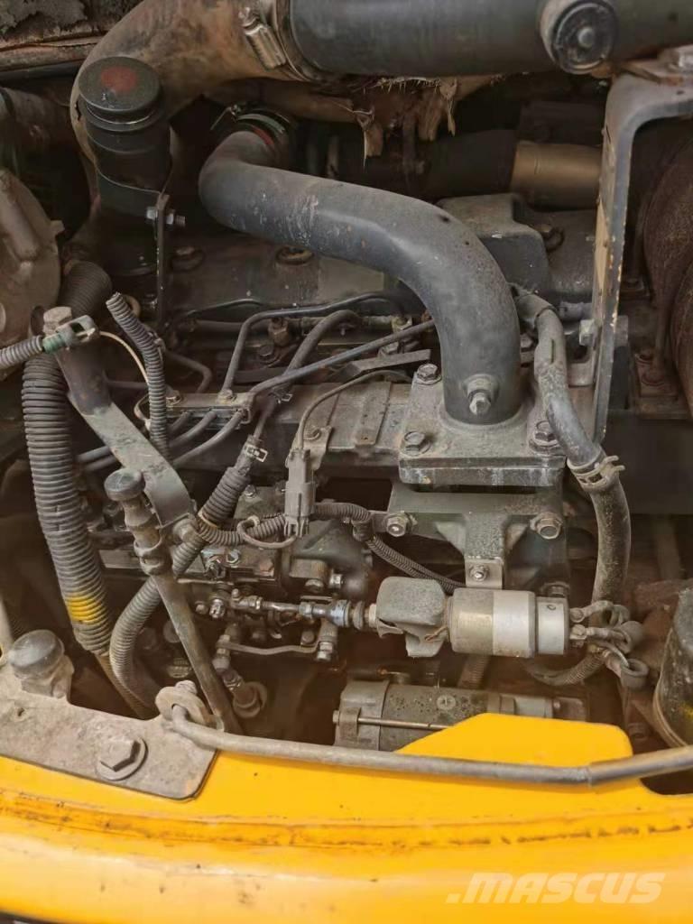 Komatsu PC 78 US-6NO حفارات وسط 7 طن - 12 طن