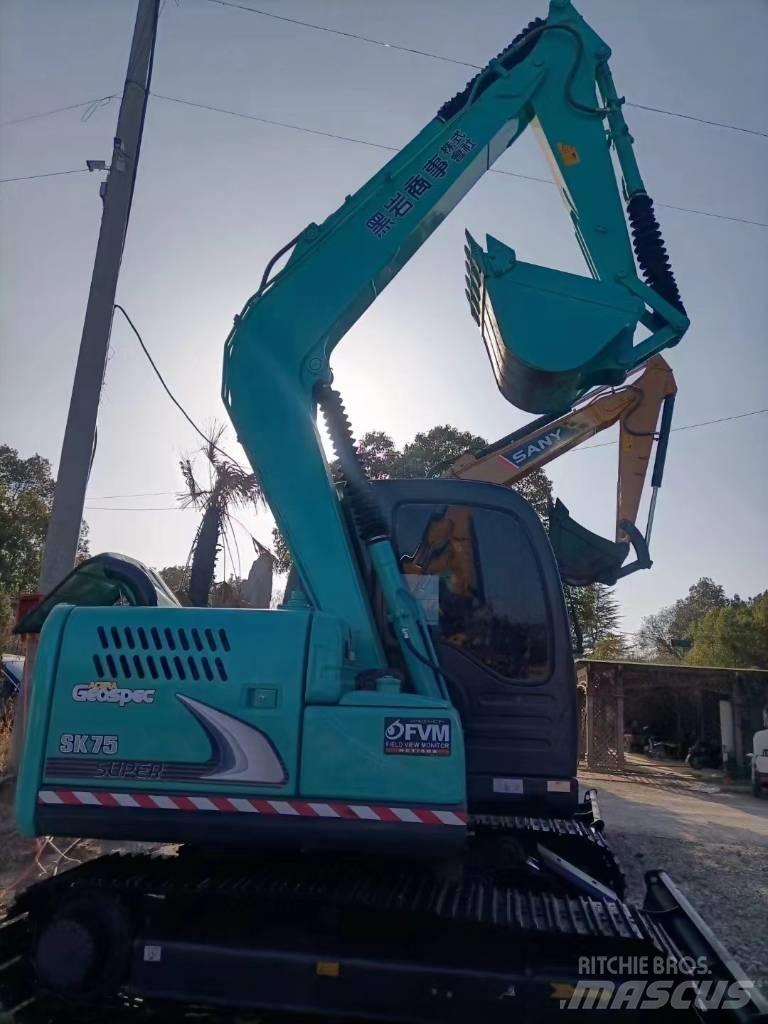 Kobelco SK 75 حفارات وسط 7 طن - 12 طن