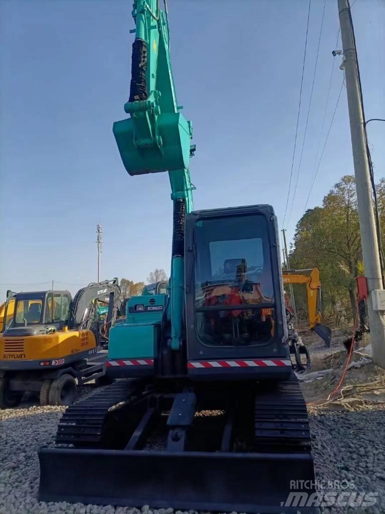 Kobelco SK 75 حفارات وسط 7 طن - 12 طن