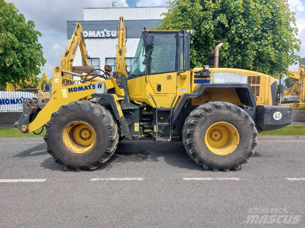 Komatsu WA320-5 لوادر بعجل