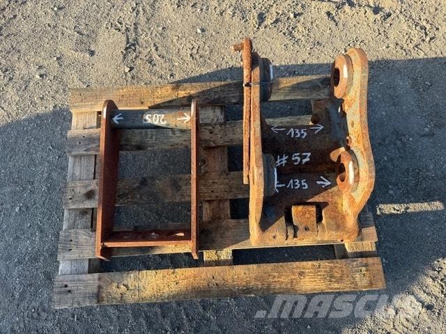 JCB QUICK COUPLERS موصلات سريعة