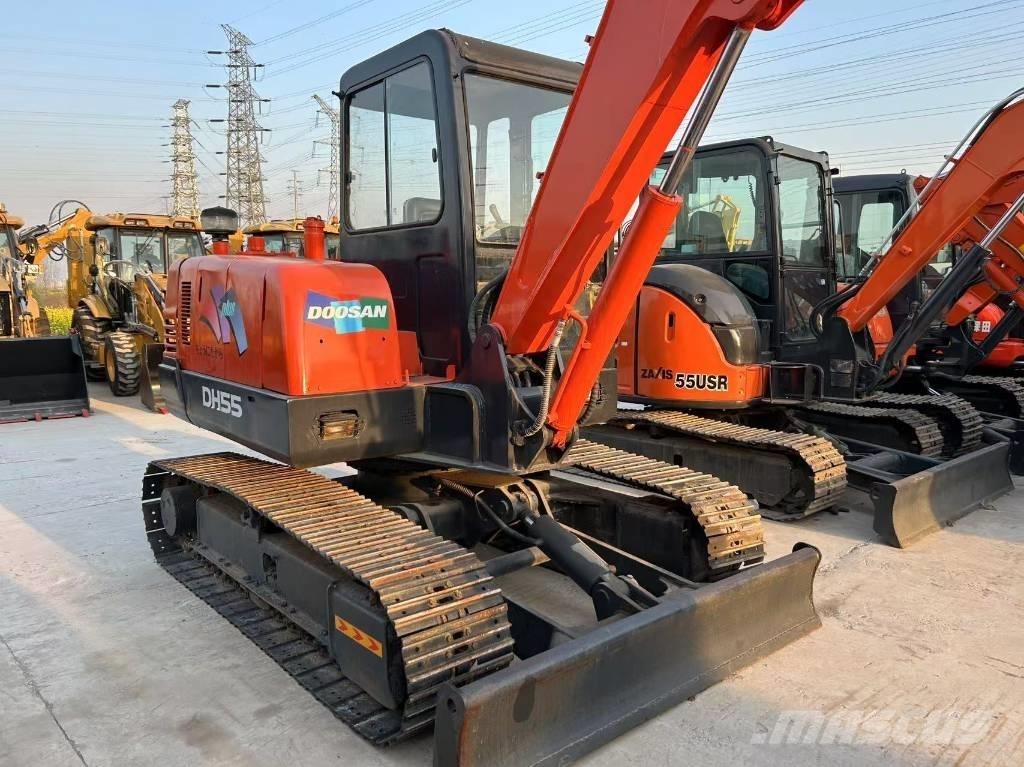 Doosan DH 55 حفارات صغيرة أقل من 7 طن (حفارات صغيرة)