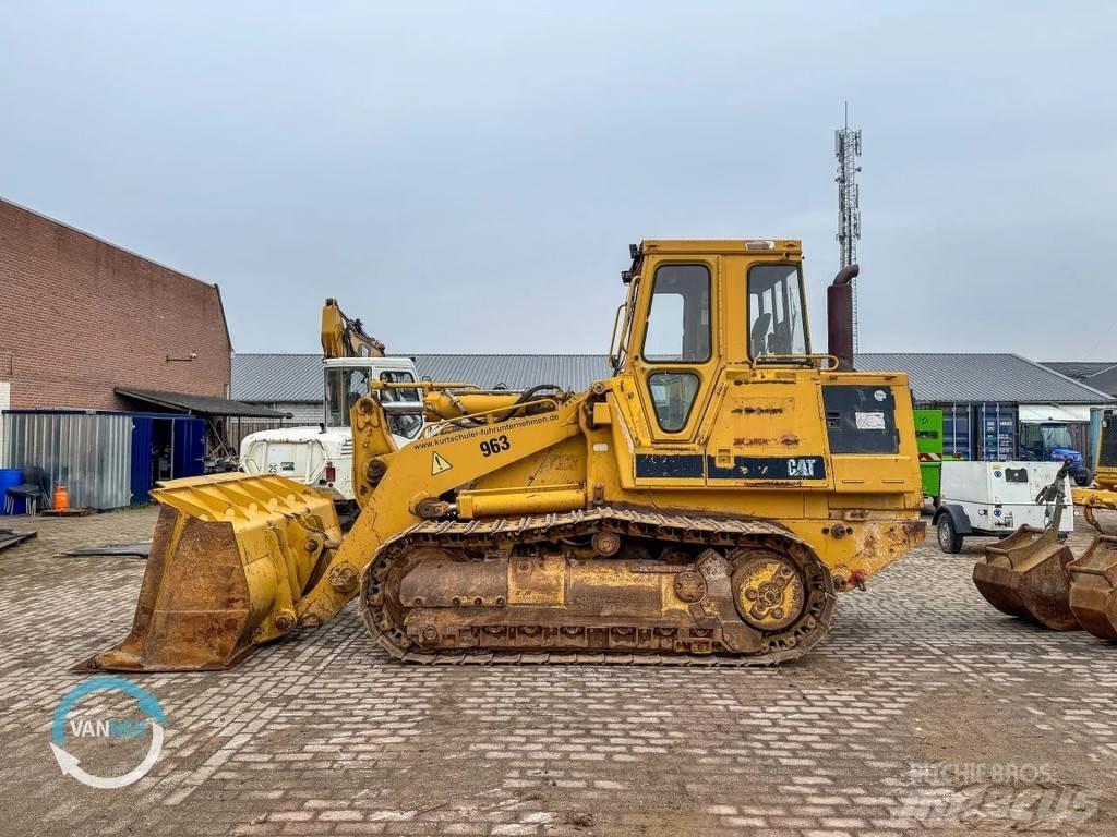 CAT 963 لوادر زحافة
