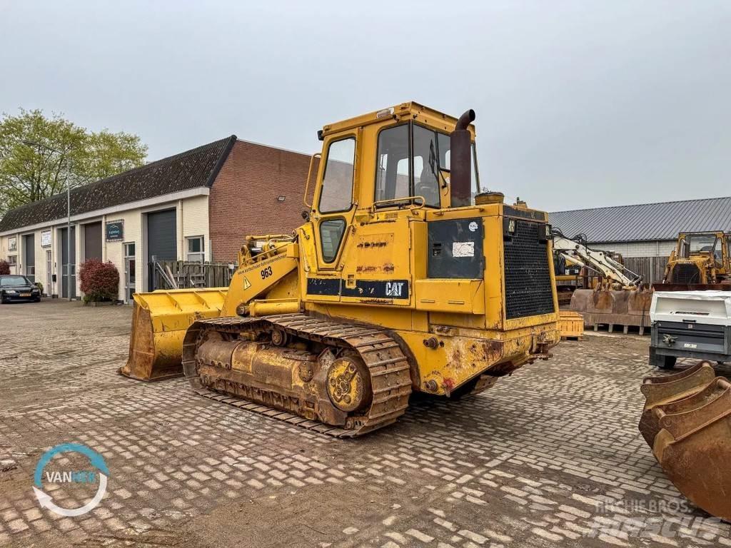 CAT 963 لوادر زحافة