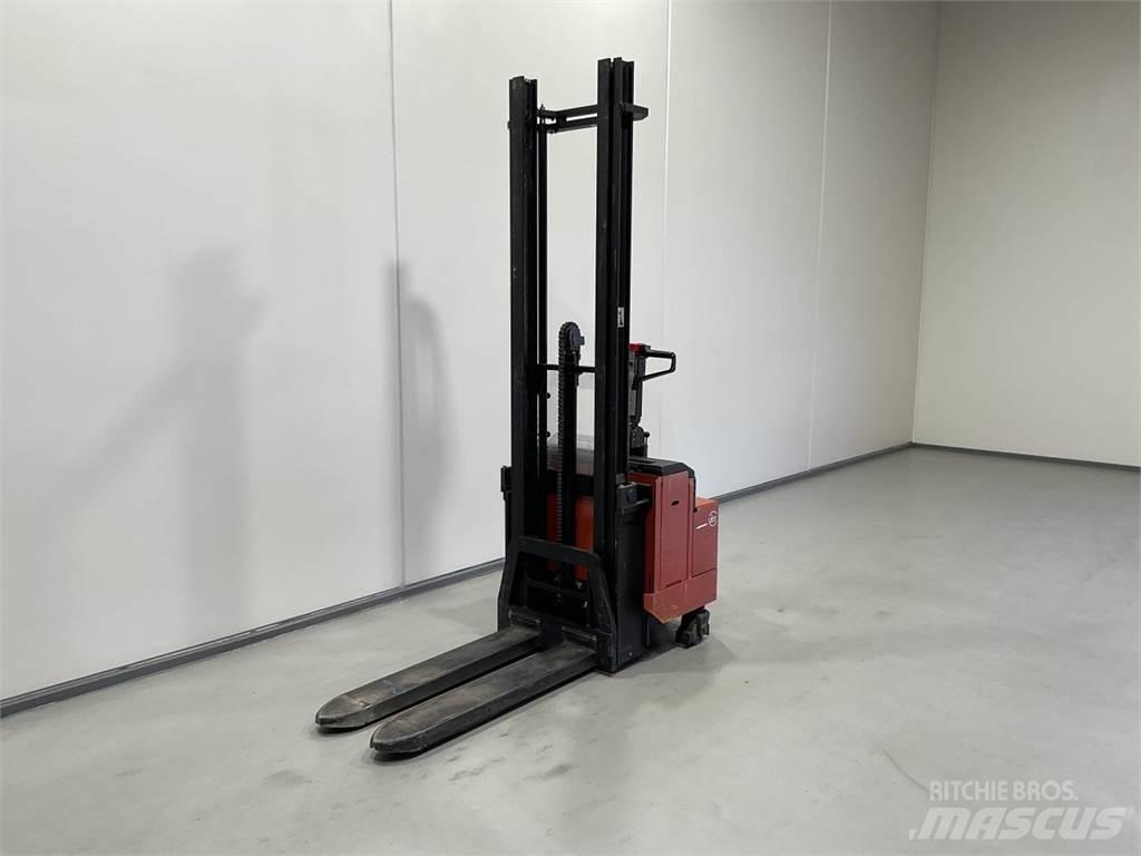 BT LSV 1250/11 شاحنات مناولة ذاتية الدفع