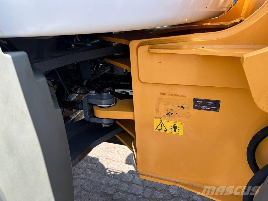 Liebherr L 538 لوادر بعجل